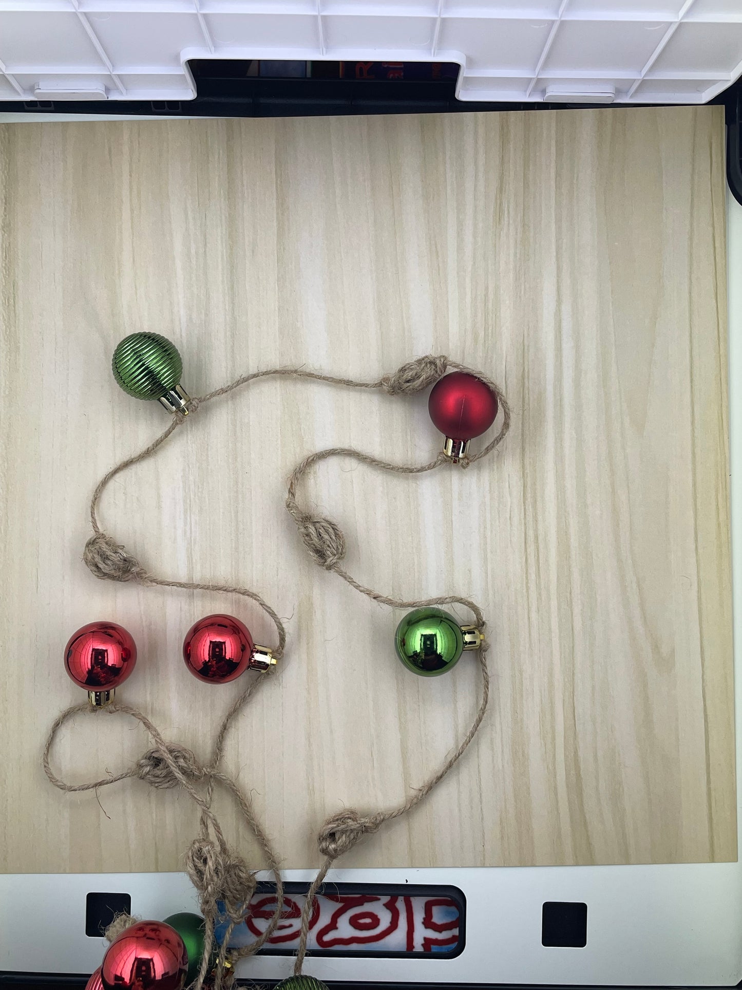 Red & Green Bubble Jute Garland
